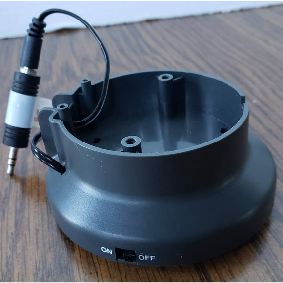 X-10 2.4GHz Wireless Color Camera Battery Pack - Picture 4 of 7